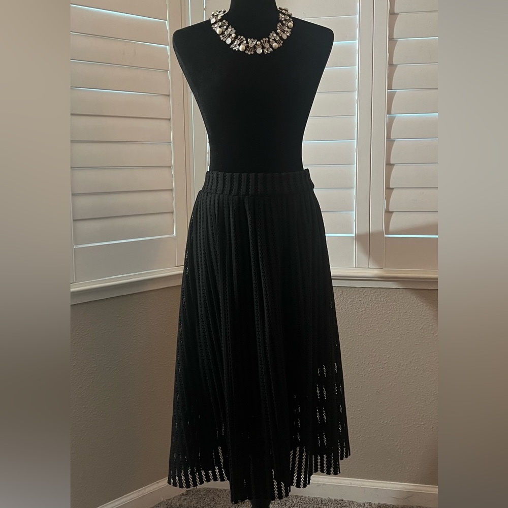 Torrid black pleated business skirt.